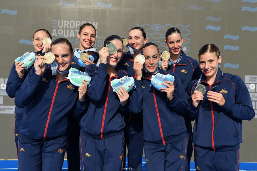 Les nadadores catalanes triomfen junt amb la resta de l’equip al campionat d’Europa de natació artística a Belgrade! ✨🏆